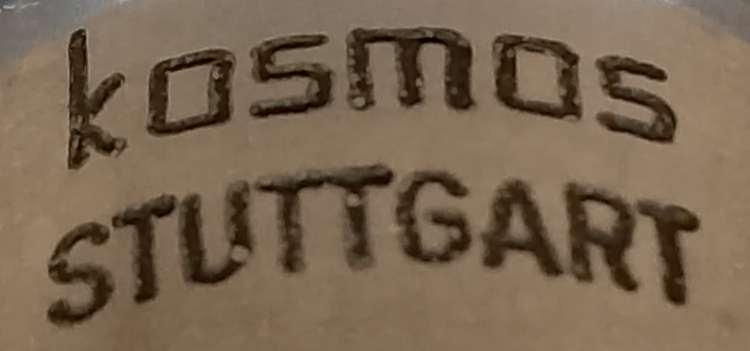 Logo producenta mikroskopów Kosmos